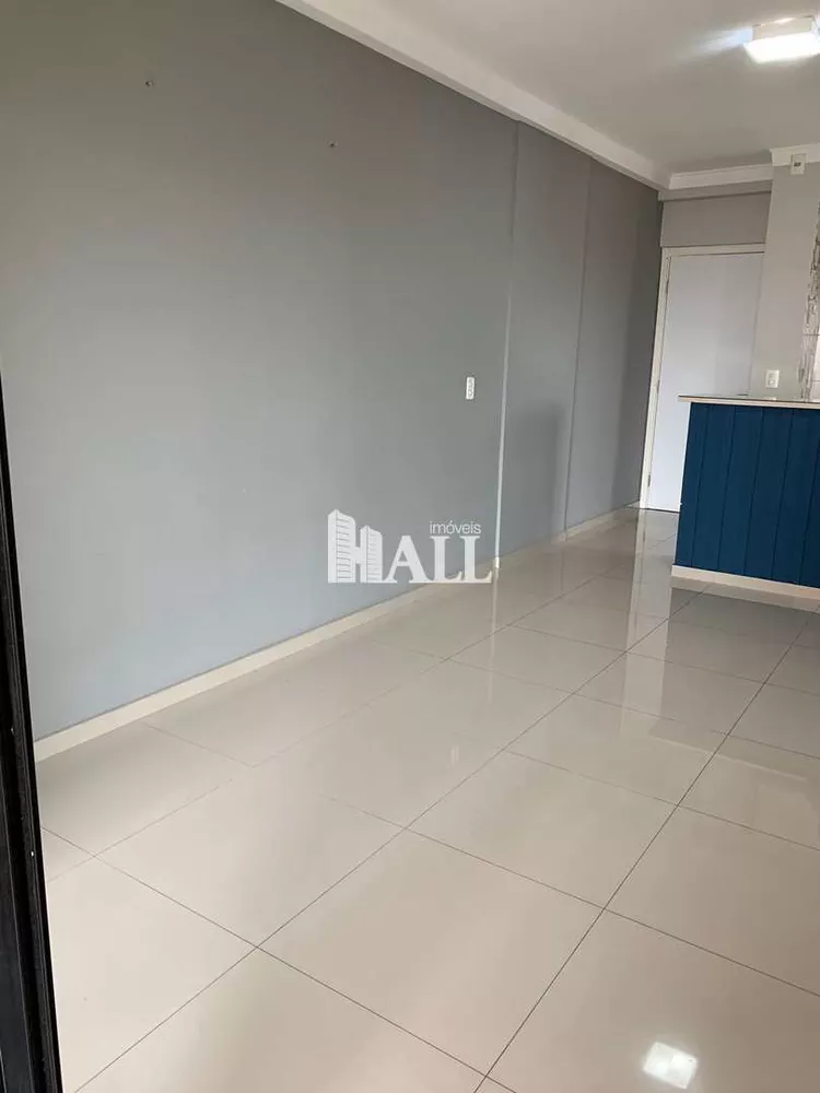 Apartamento à venda com 2 quartos, 71m² - Foto 2