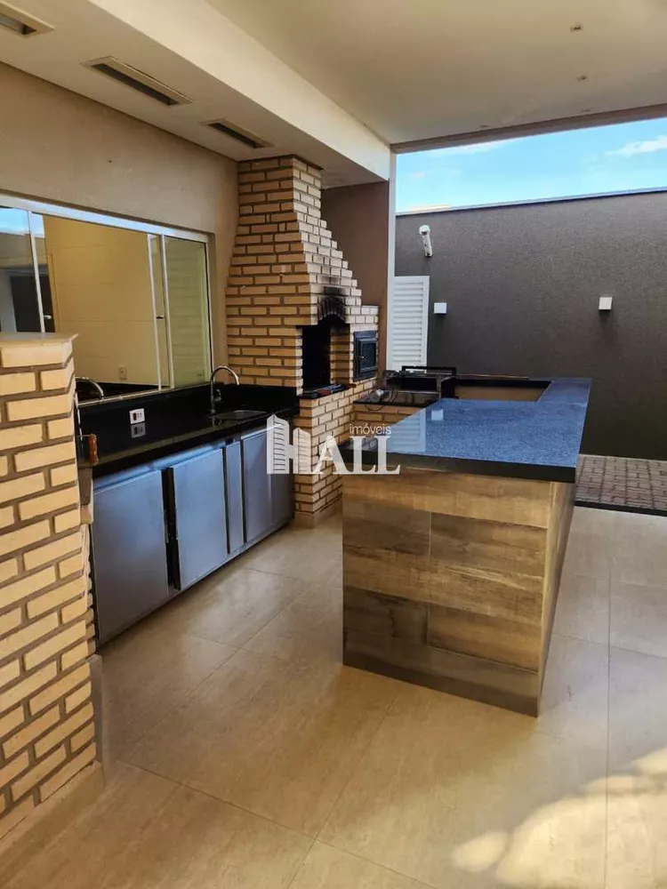 Casa de Condomínio à venda com 3 quartos, 276m² - Foto 1