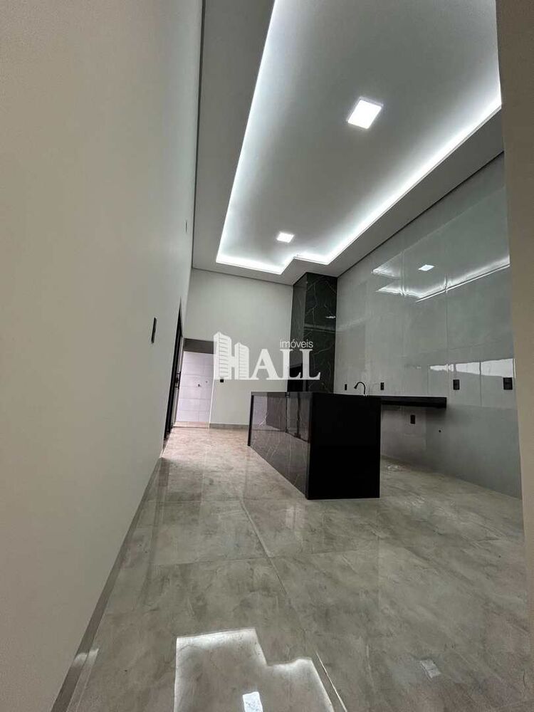 Casa à venda com 3 quartos, 119m² - Foto 1