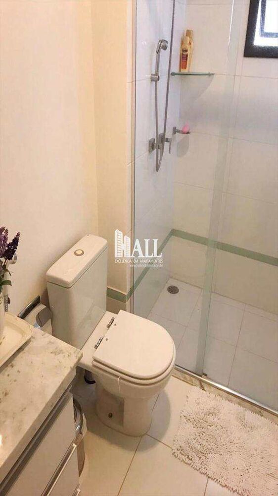 Apartamento à venda com 3 quartos, 158m² - Foto 4
