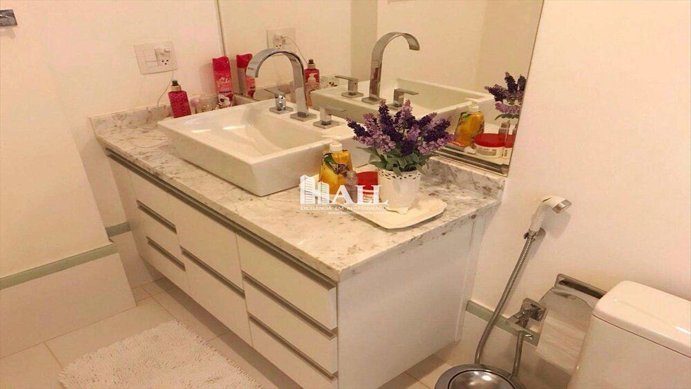 Apartamento à venda com 3 quartos, 158m² - Foto 3
