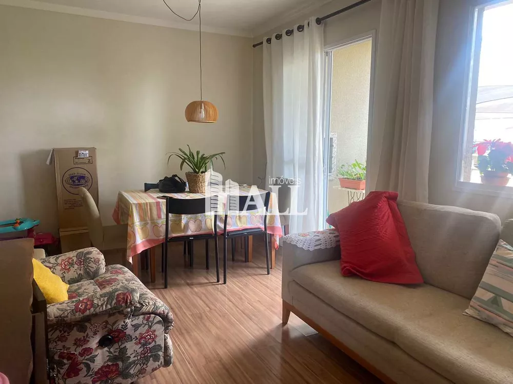 Apartamento à venda com 2 quartos, 72m² - Foto 3