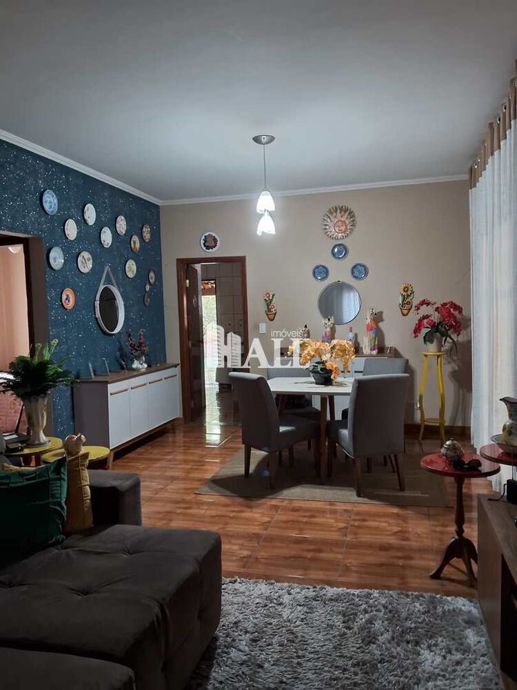 Chácara à venda com 2 quartos, 150000m² - Foto 1