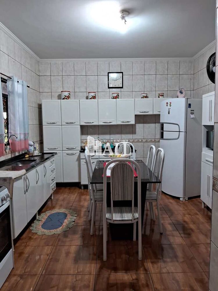 Chácara à venda com 2 quartos, 150000m² - Foto 2