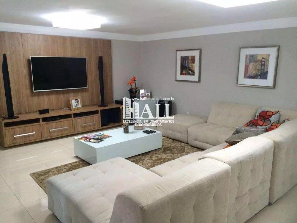 Apartamento à venda com 3 quartos, 230m² - Foto 1