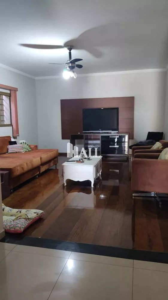 Casa à venda com 4 quartos, 308m² - Foto 3