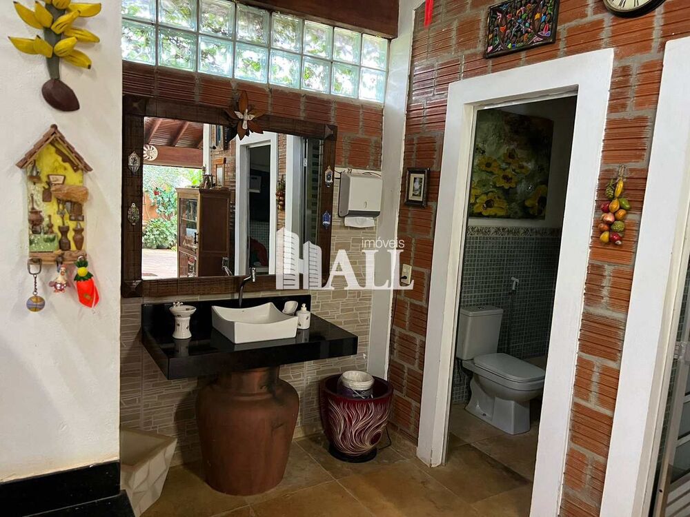 Chácara à venda com 3 quartos, 2200m² - Foto 11