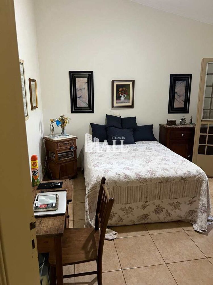 Chácara à venda com 3 quartos, 2200m² - Foto 4