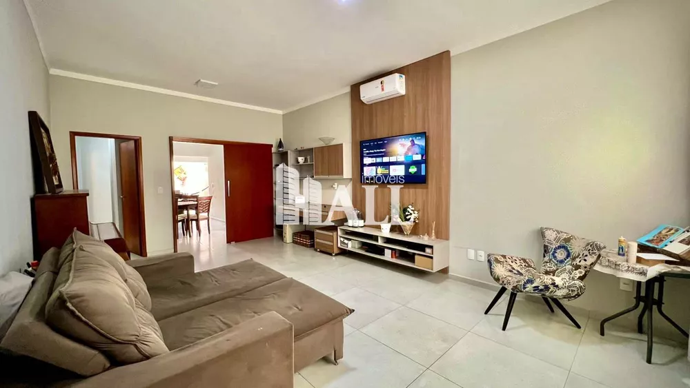 Casa à venda com 2 quartos, 98m² - Foto 4