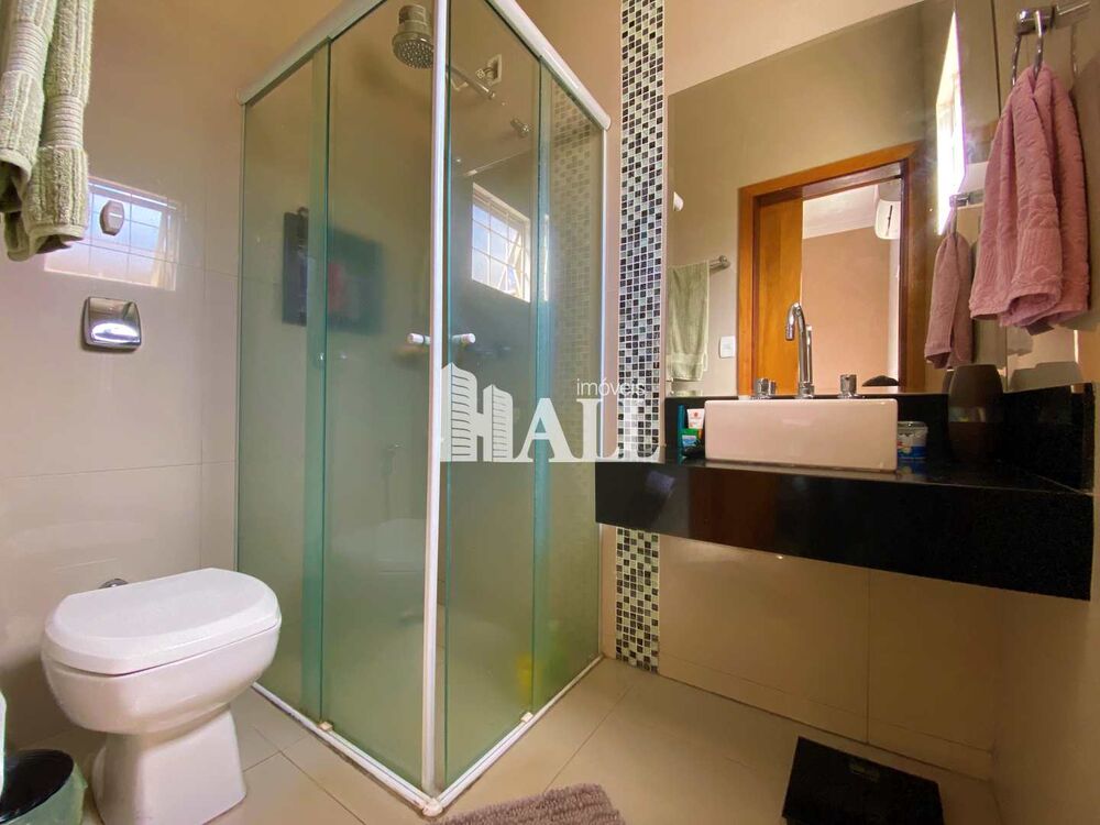 Casa à venda com 3 quartos, 170m² - Foto 2