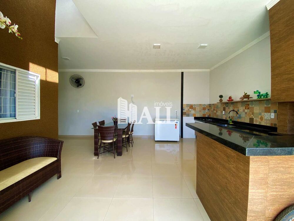 Casa à venda com 3 quartos, 170m² - Foto 8