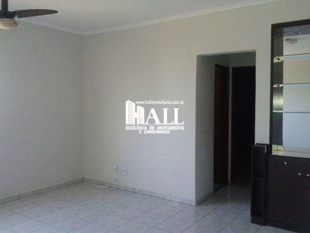 Apartamento à venda com 2 quartos, 60m² - Foto 1