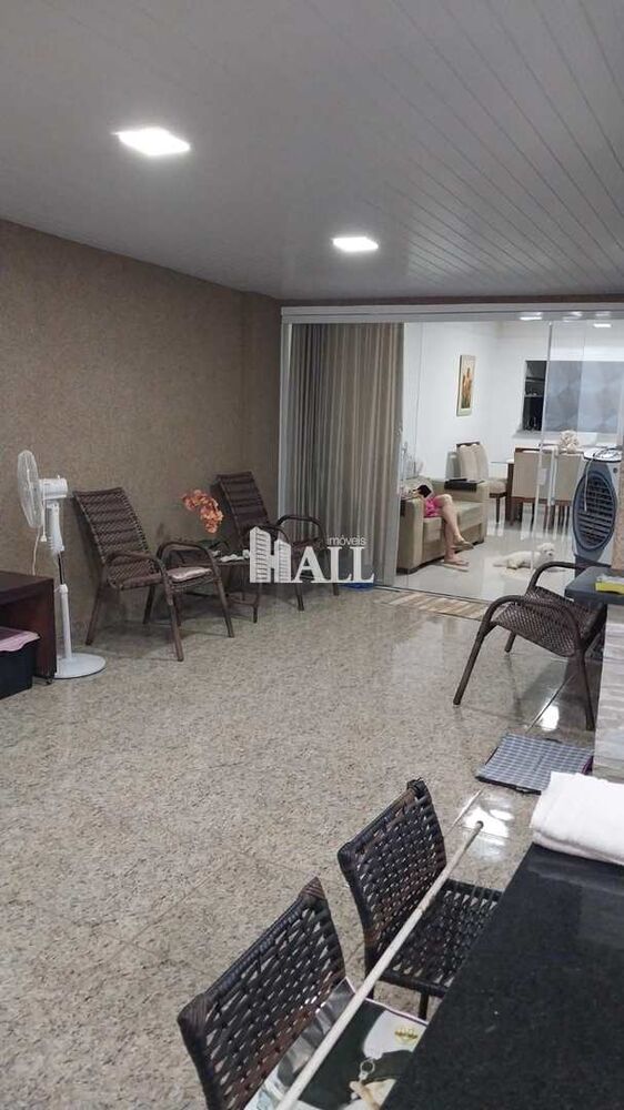 Casa de Condomínio à venda com 3 quartos, 180m² - Foto 3