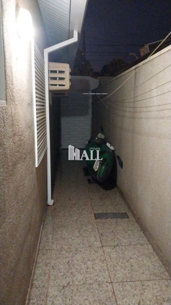 Casa de Condomínio à venda com 3 quartos, 180m² - Foto 4
