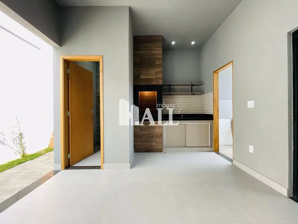 Casa à venda com 3 quartos, 120m² - Foto 1