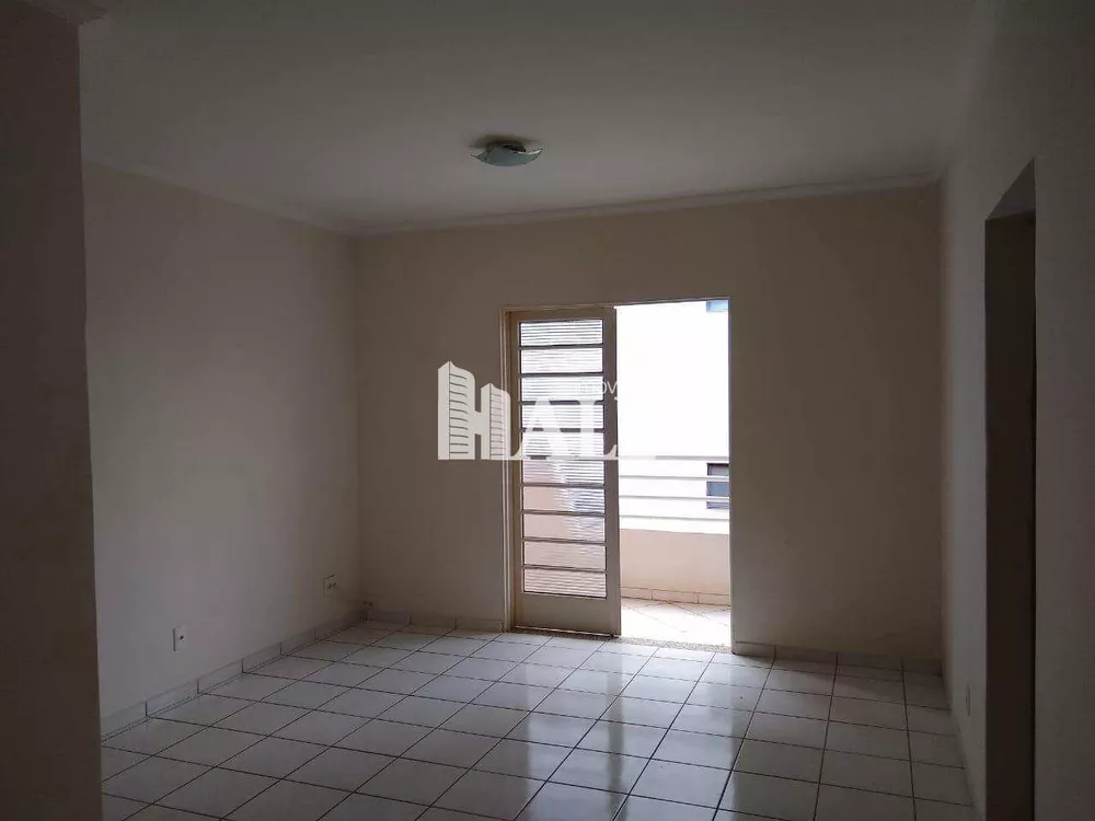 Apartamento à venda com 3 quartos, 90m² - Foto 2