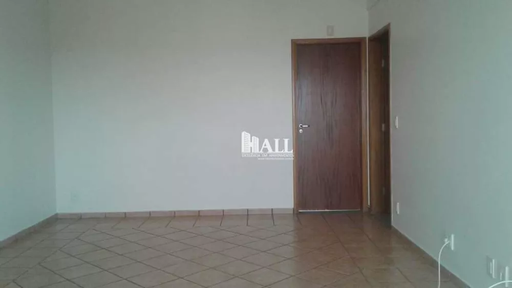 Apartamento à venda com 3 quartos, 125m² - Foto 1