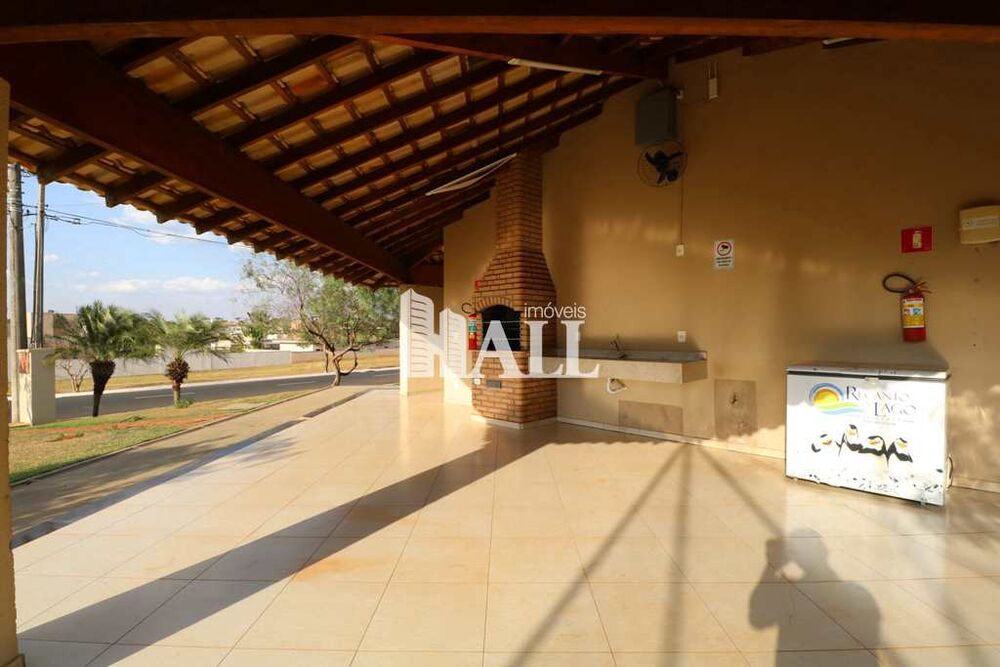 Casa de Condomínio à venda com 3 quartos, 230m² - Foto 4