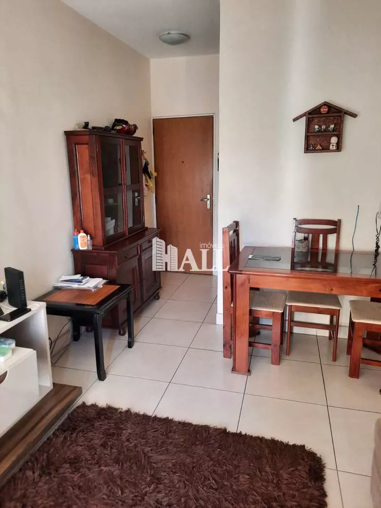 Apartamento à venda com 2 quartos, 70m² - Foto 2