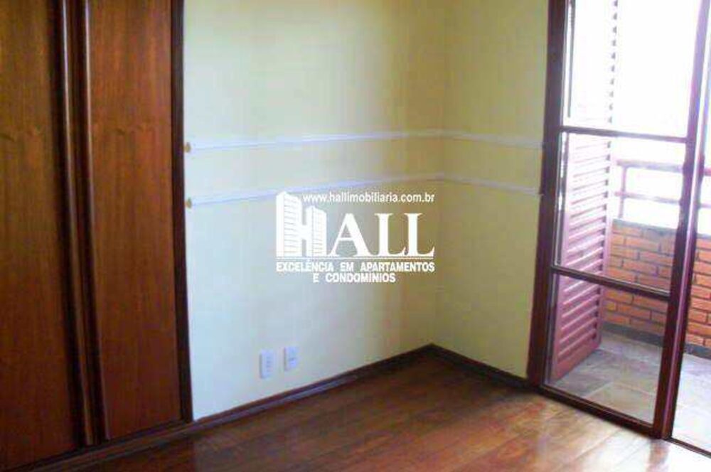 Apartamento à venda com 3 quartos, 85m² - Foto 2