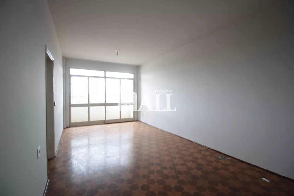 Apartamento à venda com 2 quartos, 105m² - Foto 1