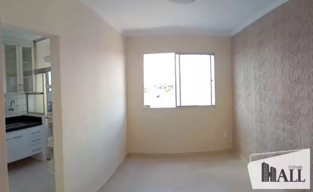 Apartamento à venda com 2 quartos, 70m² - Foto 2