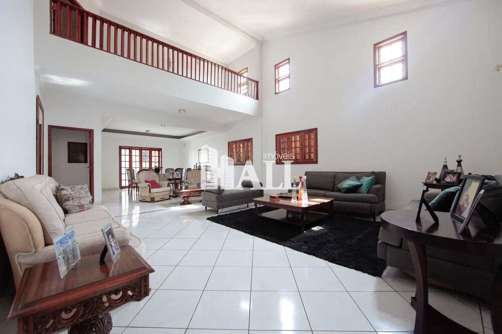 Casa, 4 quartos, 450 m² - Foto 1