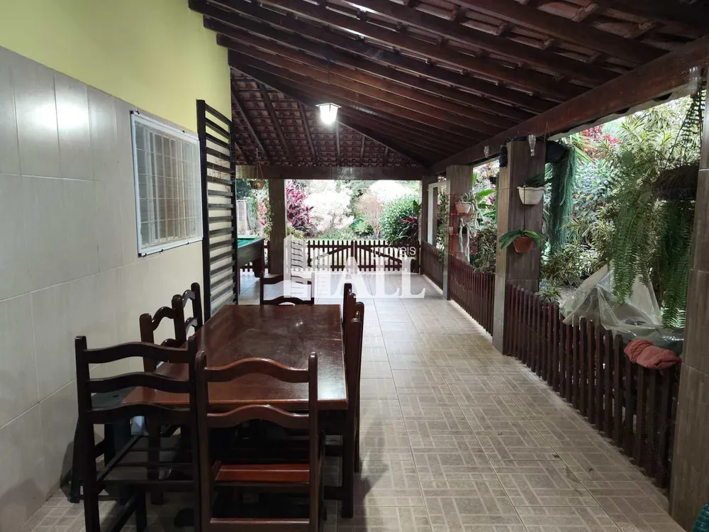 Chácara, 3 quartos, 2500 m² - Foto 1