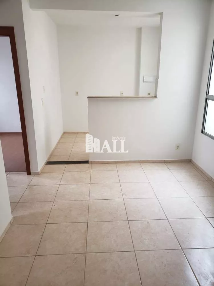 Apartamento à venda com 2 quartos, 44m² - Foto 2