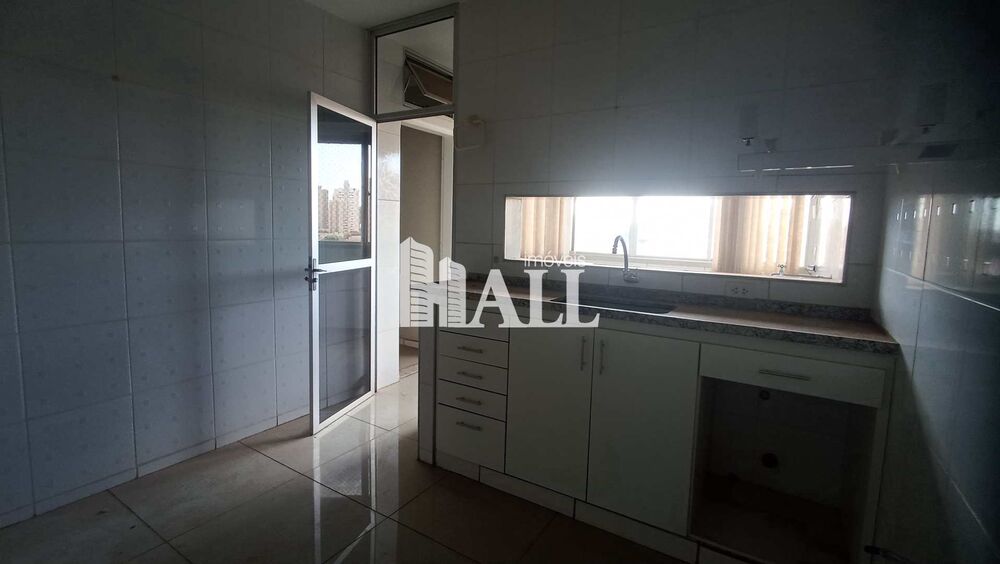 Apartamento, 3 quartos, 138 m² - Foto 1