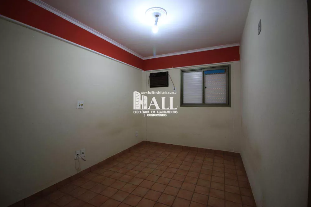 Apartamento à venda com 3 quartos, 95m² - Foto 2