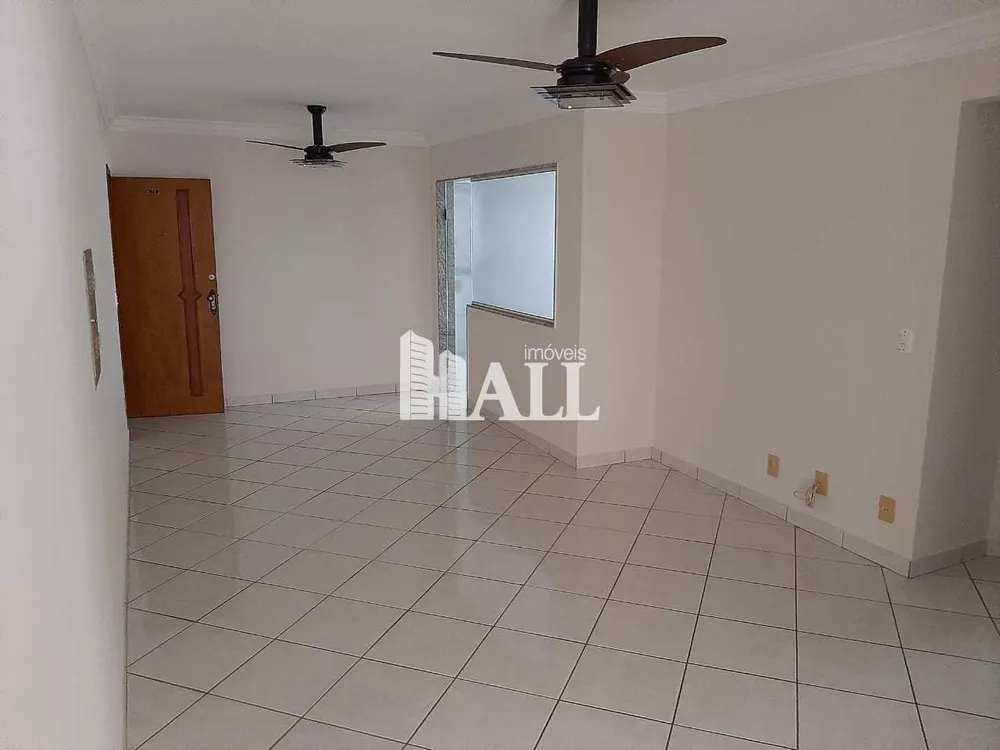 Apartamento à venda com 2 quartos, 70m² - Foto 4