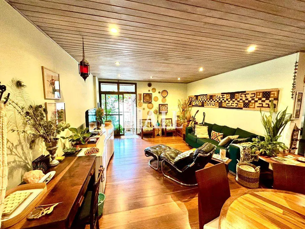 Apartamento, 3 quartos, 160 m² - Foto 1
