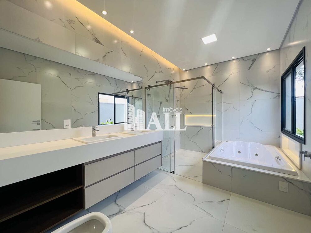Casa de Condomínio à venda com 3 quartos, 246m² - Foto 2