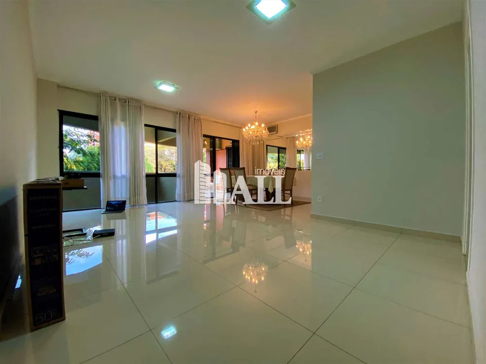 Apartamento, 3 quartos, 130 m² - Foto 1