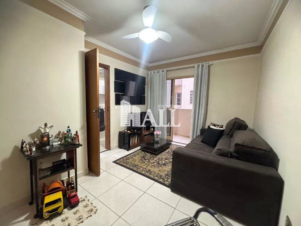 Apartamento à venda com 2 quartos, 75m² - Foto 1