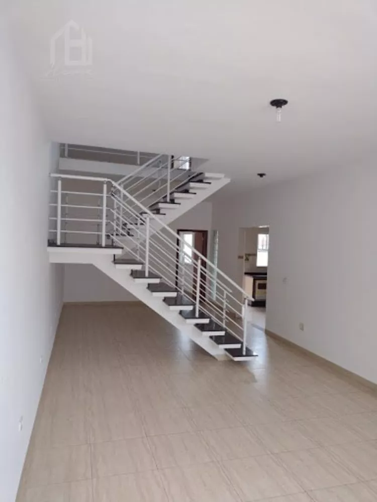 Casa à venda com 4 quartos, 347m² - Foto 6