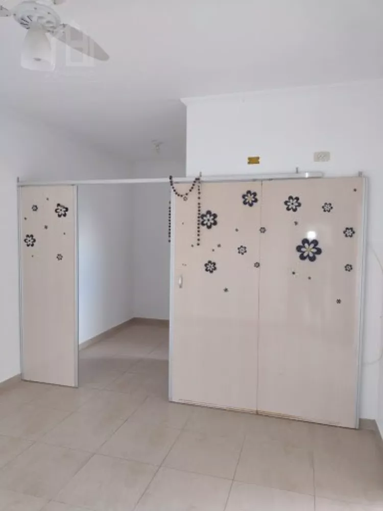 Casa à venda com 4 quartos, 347m² - Foto 17