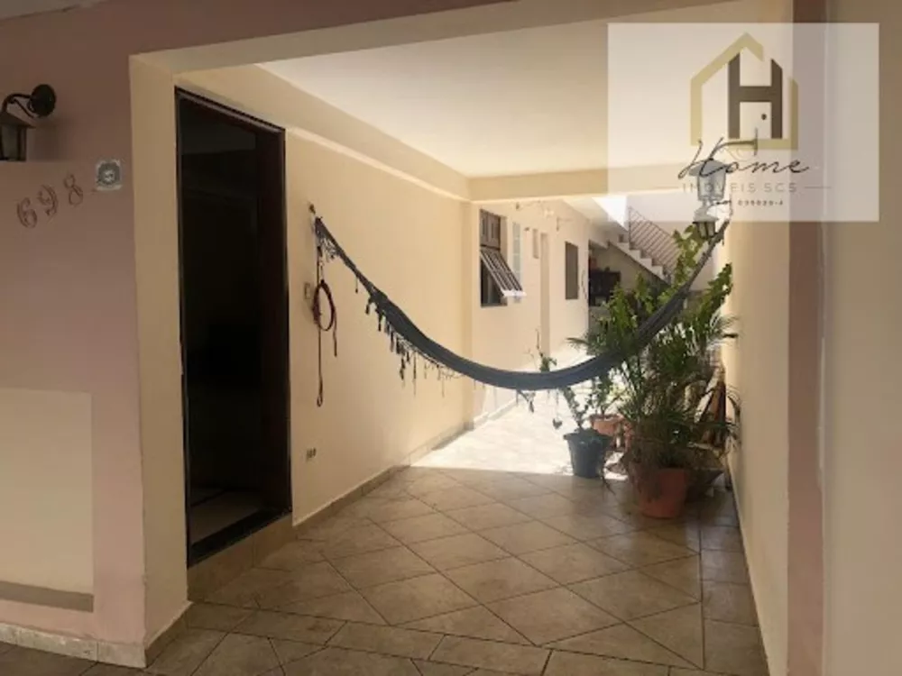 Casa à venda com 3 quartos, 177m² - Foto 1