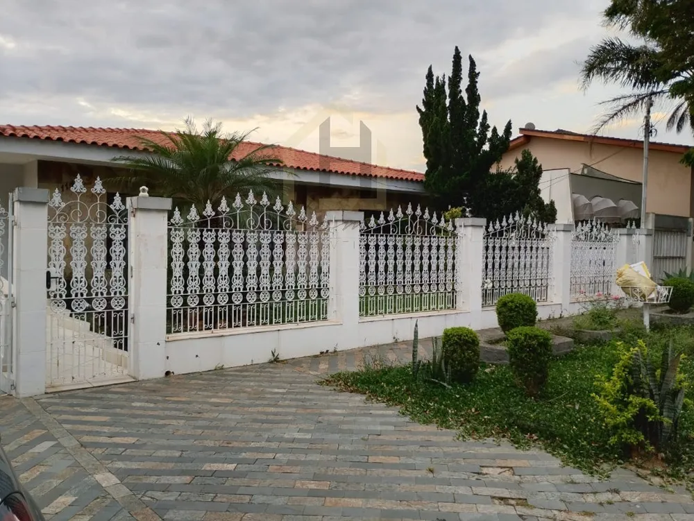 Casa, 3 quartos, 343 m² - Foto 1