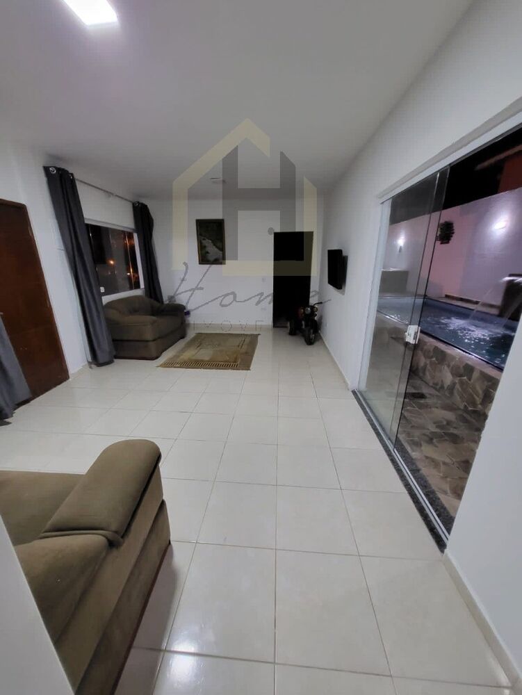 Casa à venda com 4 quartos, 105m² - Foto 3