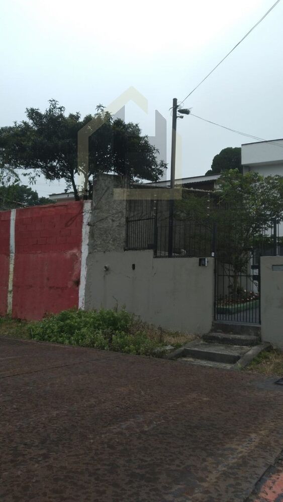 Casa à venda com 4 quartos, 105m² - Foto 15