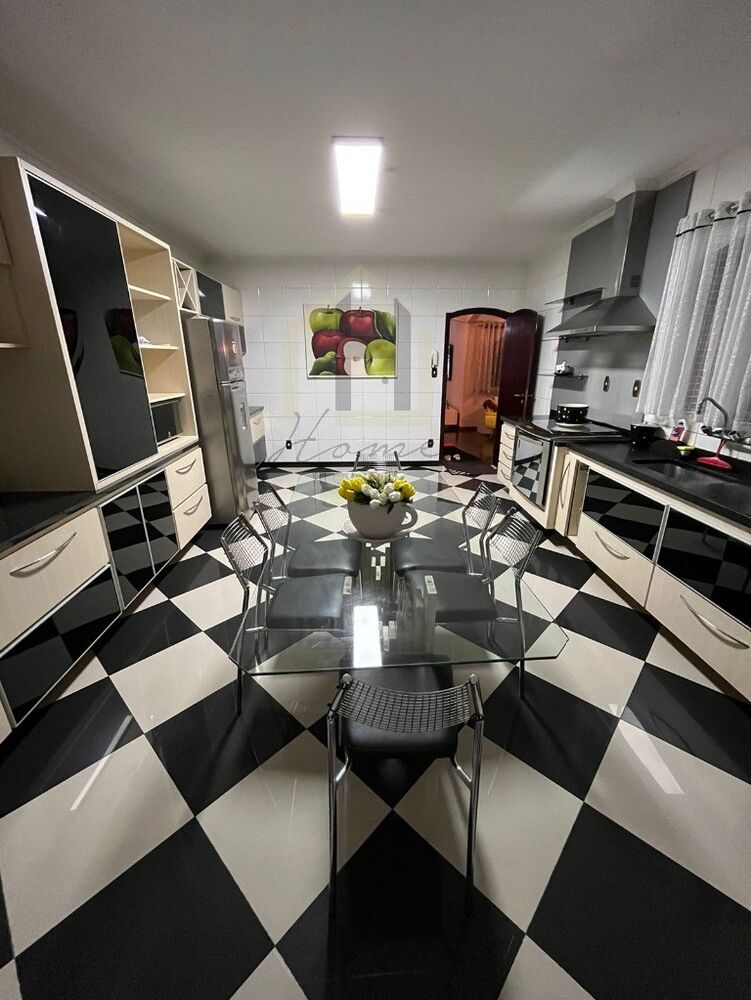 Casa, 3 quartos, 243 m² - Foto 11