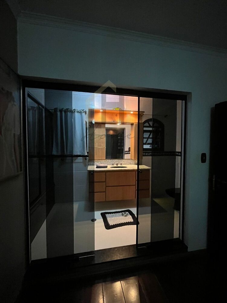 Casa, 3 quartos, 243 m² - Foto 10