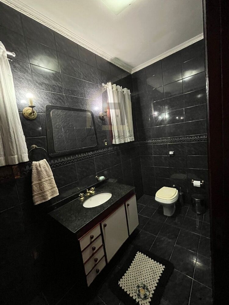 Casa, 3 quartos, 243 m² - Foto 3