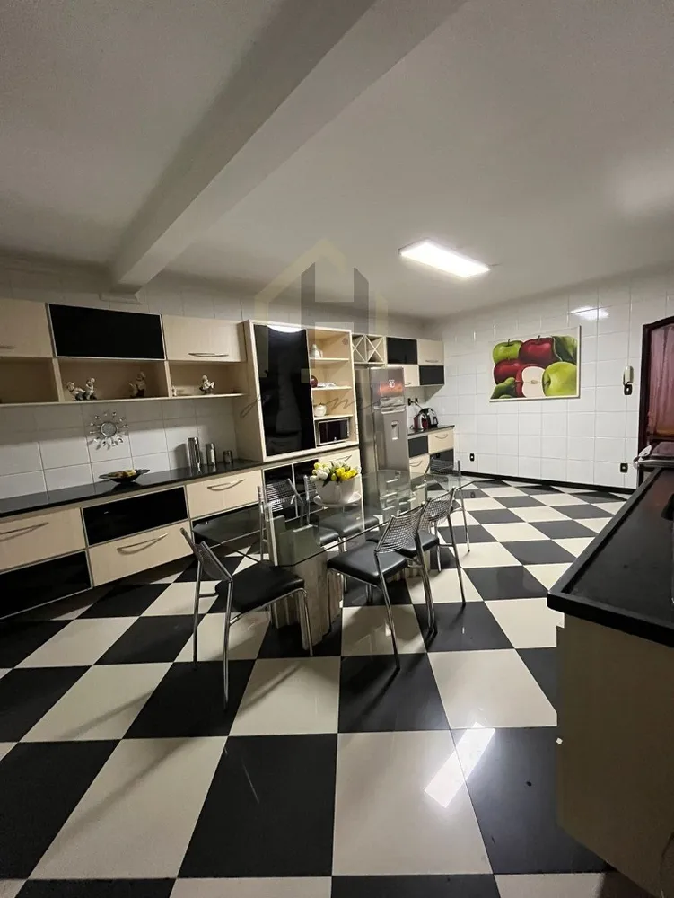 Casa, 3 quartos, 243 m² - Foto 7