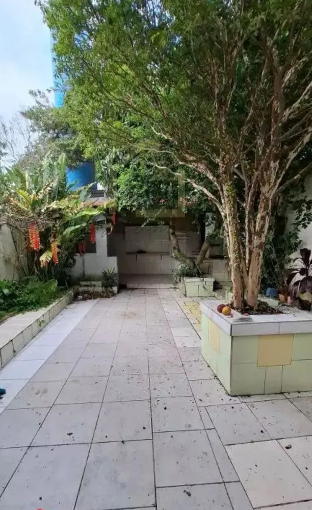 Casa, 5 quartos, 243 m² - Foto 1