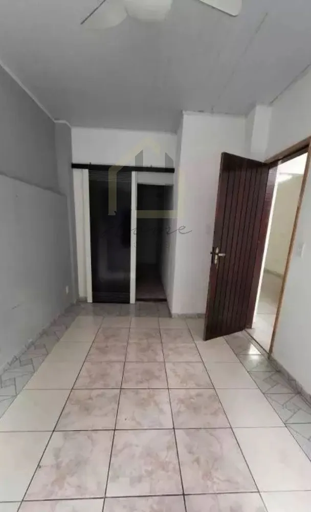 Casa, 5 quartos, 243 m² - Foto 4