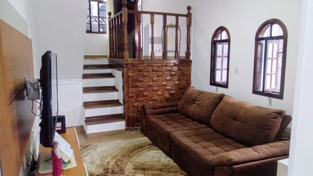 Casa, 3 quartos, 202 m² - Foto 1
