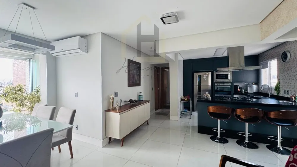 Apartamento, 3 quartos, 120 m² - Foto 1